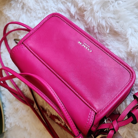 New NWOT Coach Legacy Leather Fuchsia Pink Penny Crossbody Purse 19914 RARE! - Picture 3 of 15
